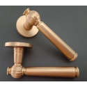 Дверна ручка STILE TUKA R 7S ST матова латунь GOLD SATIN(тонка розетка)