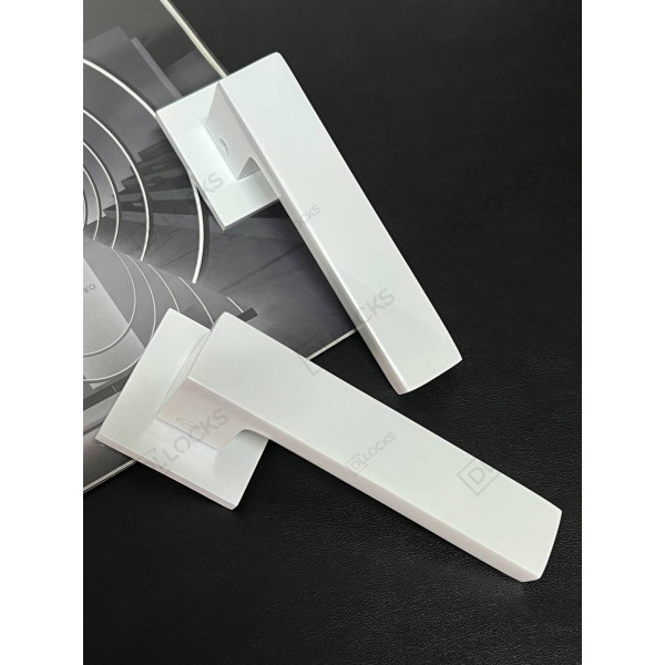 Дверна ручка на розеті slim Vortex ASL - 18 WHITE (matte) білий матовий