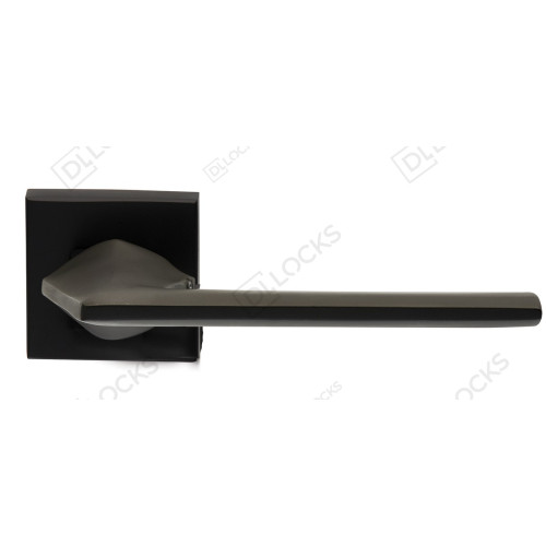 Дверні ручки на розеті ILAVIO чорний 2406