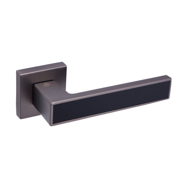 Ручки дверна на розеті GAVROCHE MAGNIUM MGA3MBNB MBN/BLACK графіт/чорний