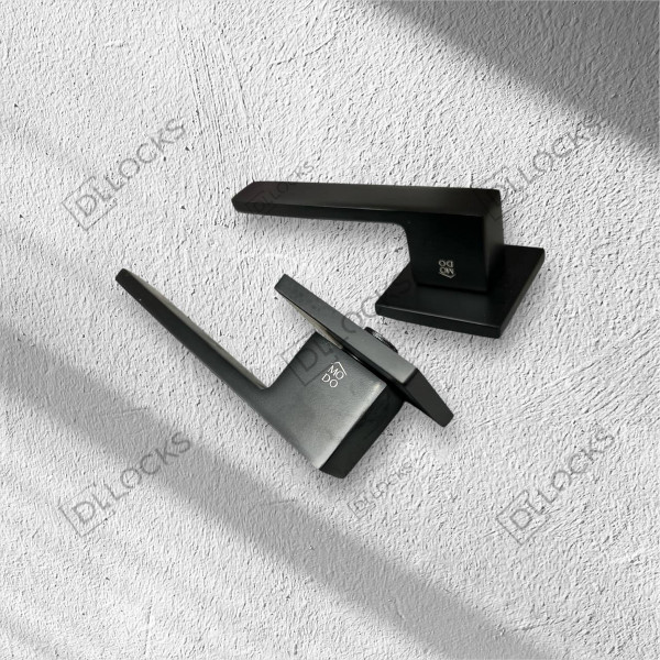 Дверна ручка на розеті MODO (Cubo) hrz 260-black - чорний